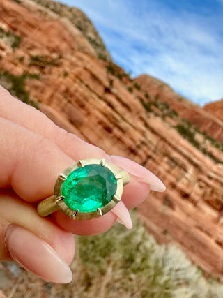 Oval Emerald Griffen Ring