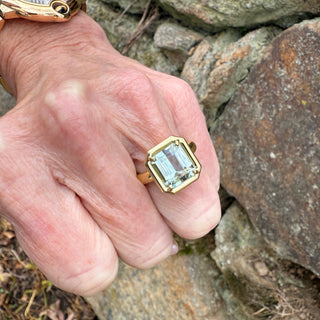 Emerald Cut Aquamarine Kindle Ring