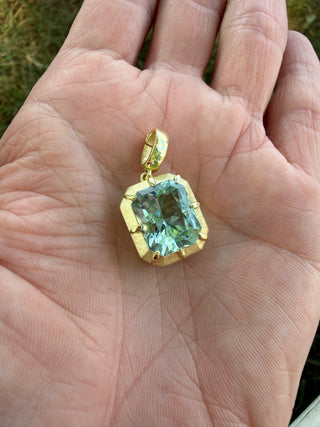 Griffen Aquamarine Pendant