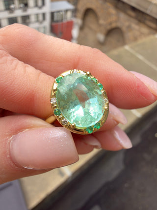 Oval Emerald and Emerald Sprinkle Ring