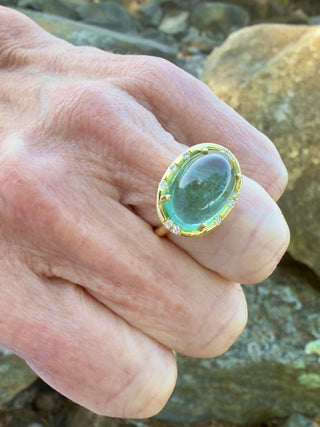 Cabochon Green Tourmaline Sprinkle Ring