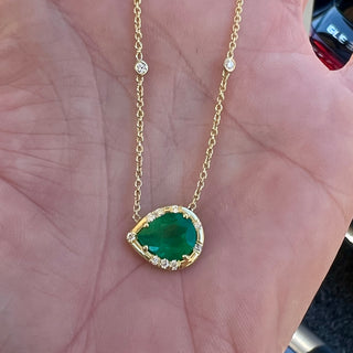 Pear Shaped Emerald Sprinkle Necklace