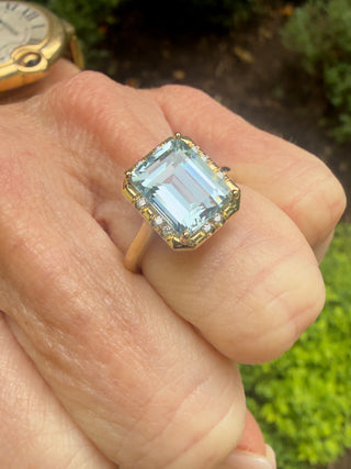 Aquamarine "Sprinkle" Ring