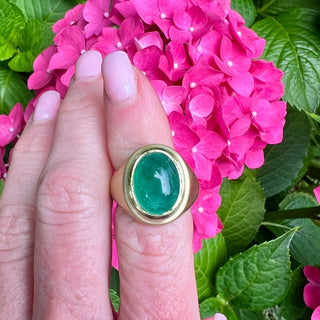 Oval Cabochon Emerald Crosby Ring