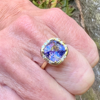 Cushion Cut Tanzanite Sprinkle Ring