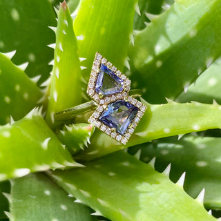 Gepmetric Shaped Tanzanite Kiss Ring