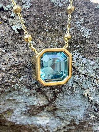 Asscher Cut Blue Zircon Bea Necklace on Saturn Chain