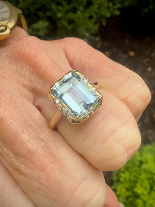 Aquamarine "Sprinkle" Ring