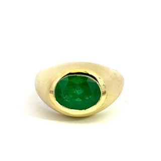 Oval Emerald Olena Ring