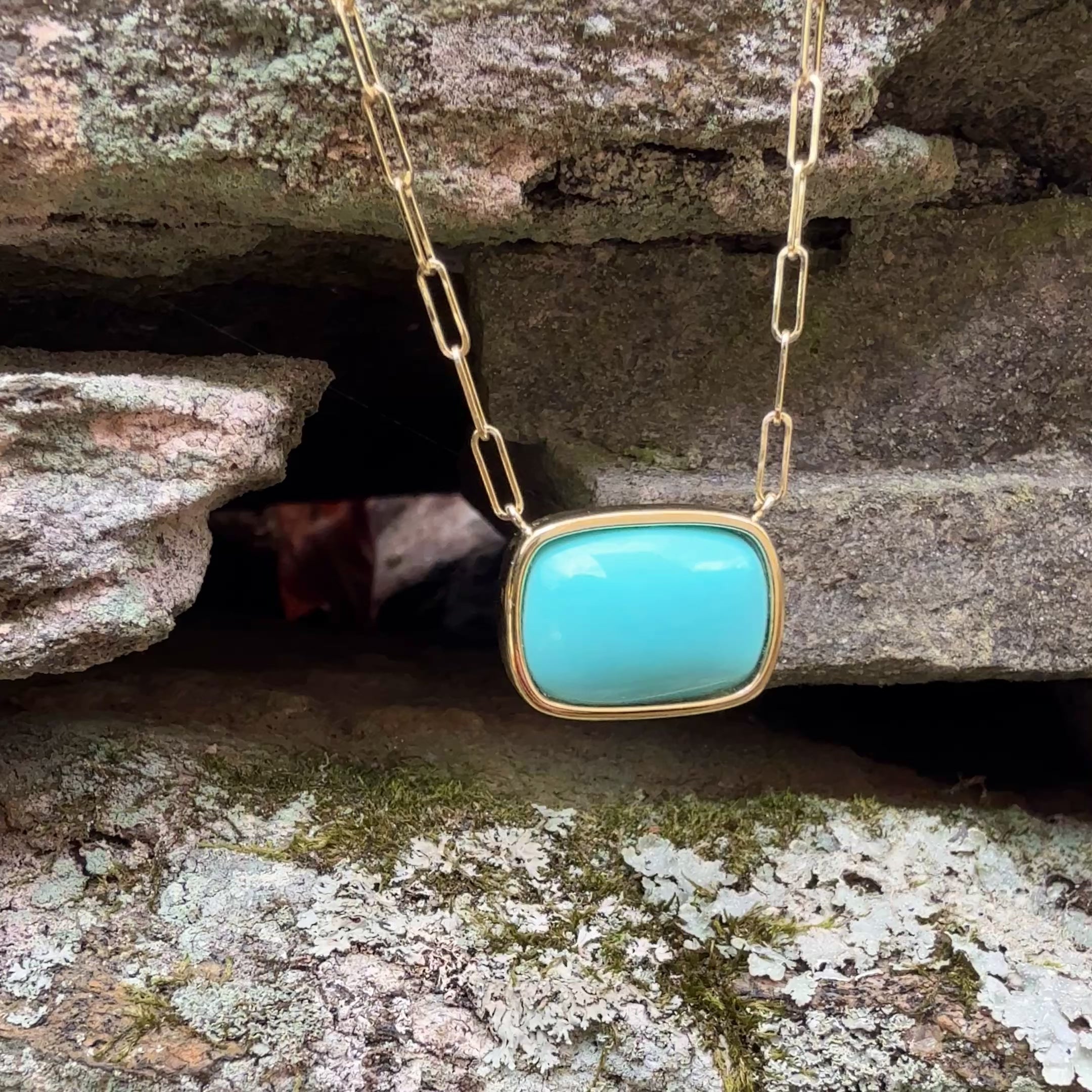 Sleeping Beauty Turquoise Necklaceロンハーマン Sleeping Beauty Turquoise Pendant Necklace for Women in 14K